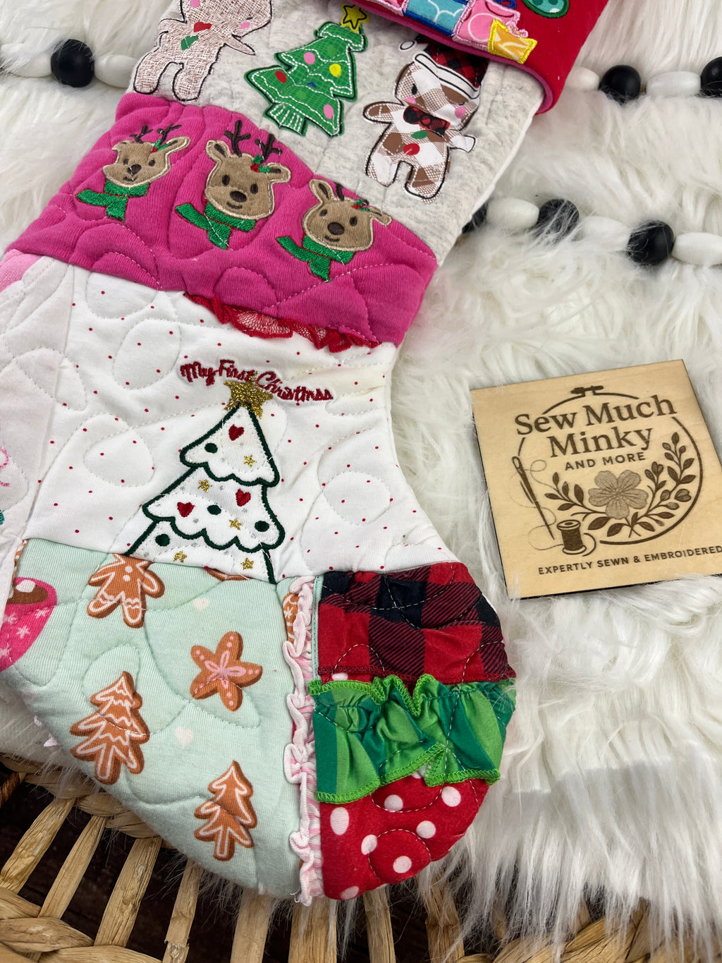 Memory keepsake Christmas stocking quilted from baby clothes with name cuff - detail view 15