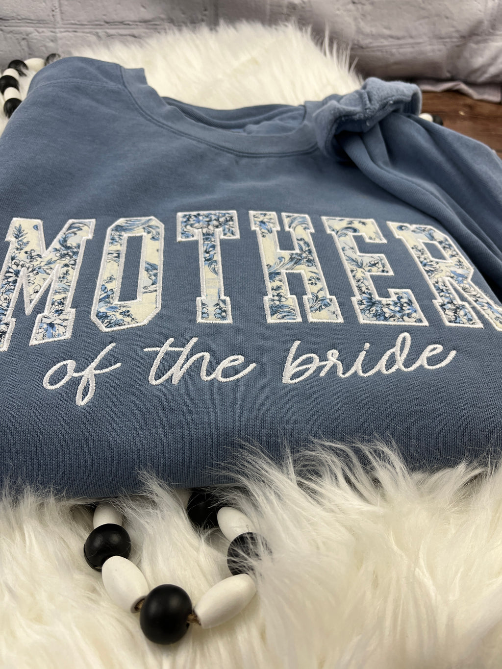 Mother of the bride shirt with floral applique detail - detail view 2