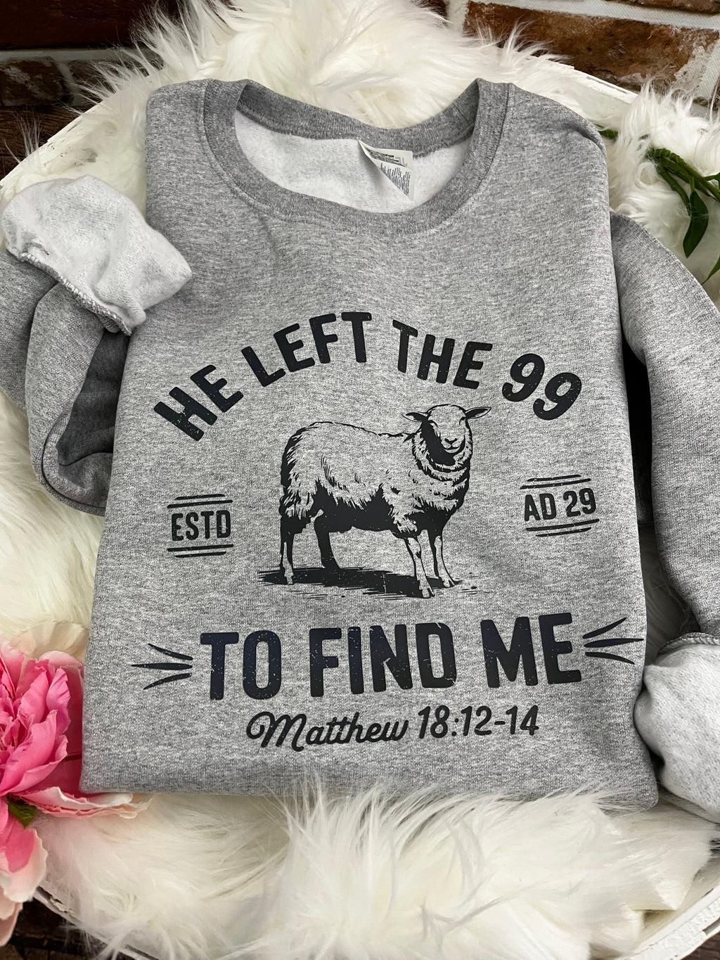 He left the 99 to find me Matthew 18 Christian shirt - design close up