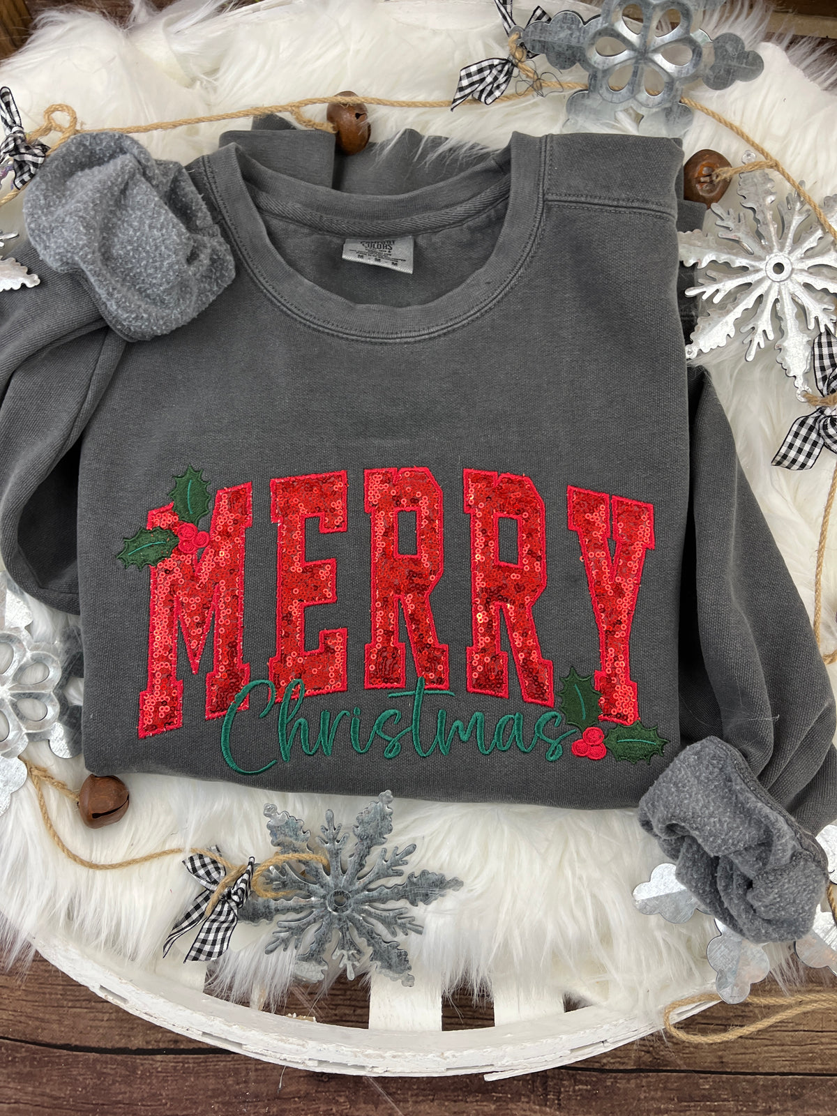 MERRY sequin Christmas sweatshirt in curved script with holly berries - detail view 4