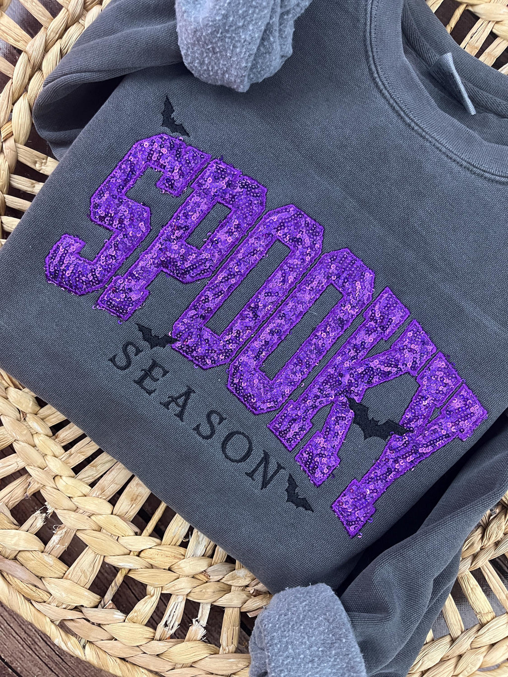Halloween crewneck sweatshirt with orange sequin SPOOKY applique and embroidered bats - view 12
